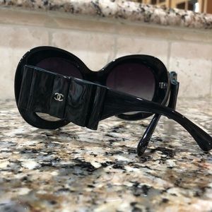 CHANEL 5282Q Oversized Round Sunglasses